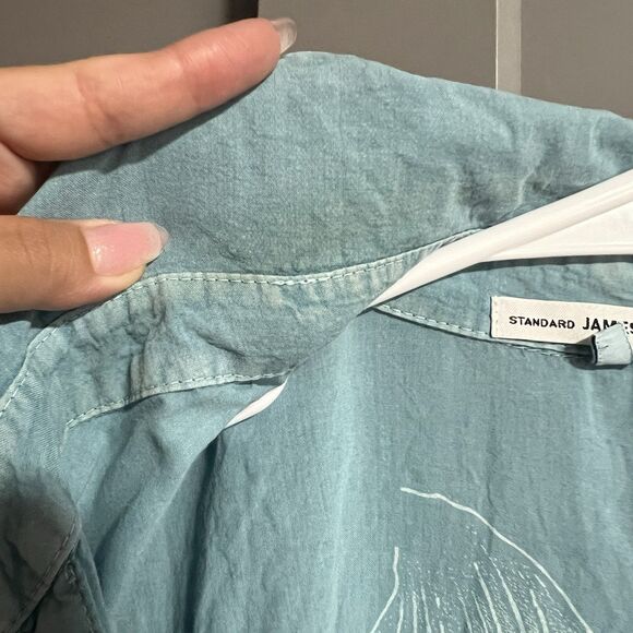 Standard James Perse Contrast Panel Rolled Sleeves V-Neck Button Shirt Blue 2 - Picture 4 of 9